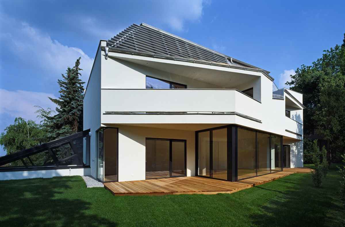 Doppelhaushälfte in moderner Architektenvilla nahe den Weinbergen